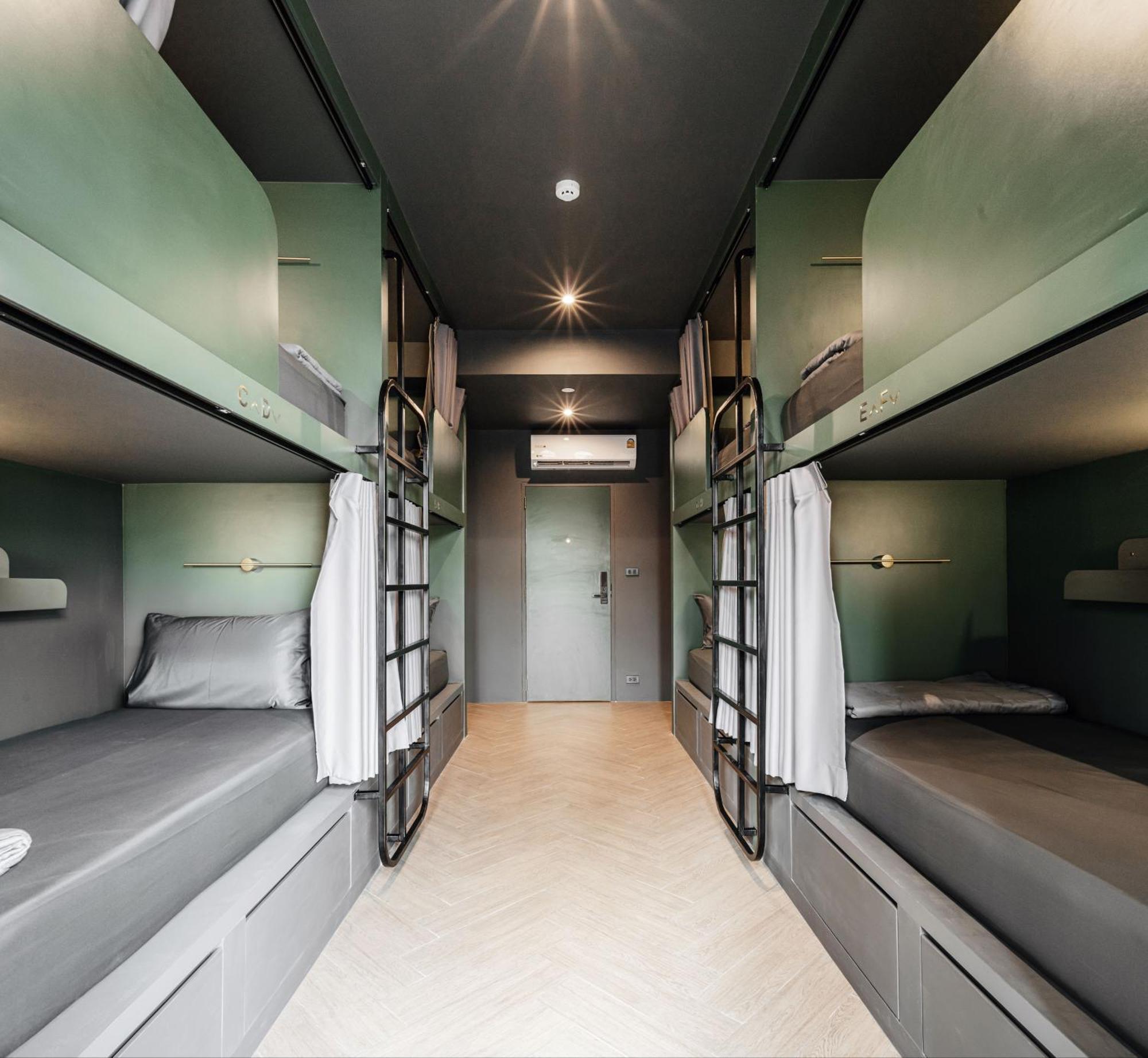 Cher Hostel Бангкок Екстер'єр фото