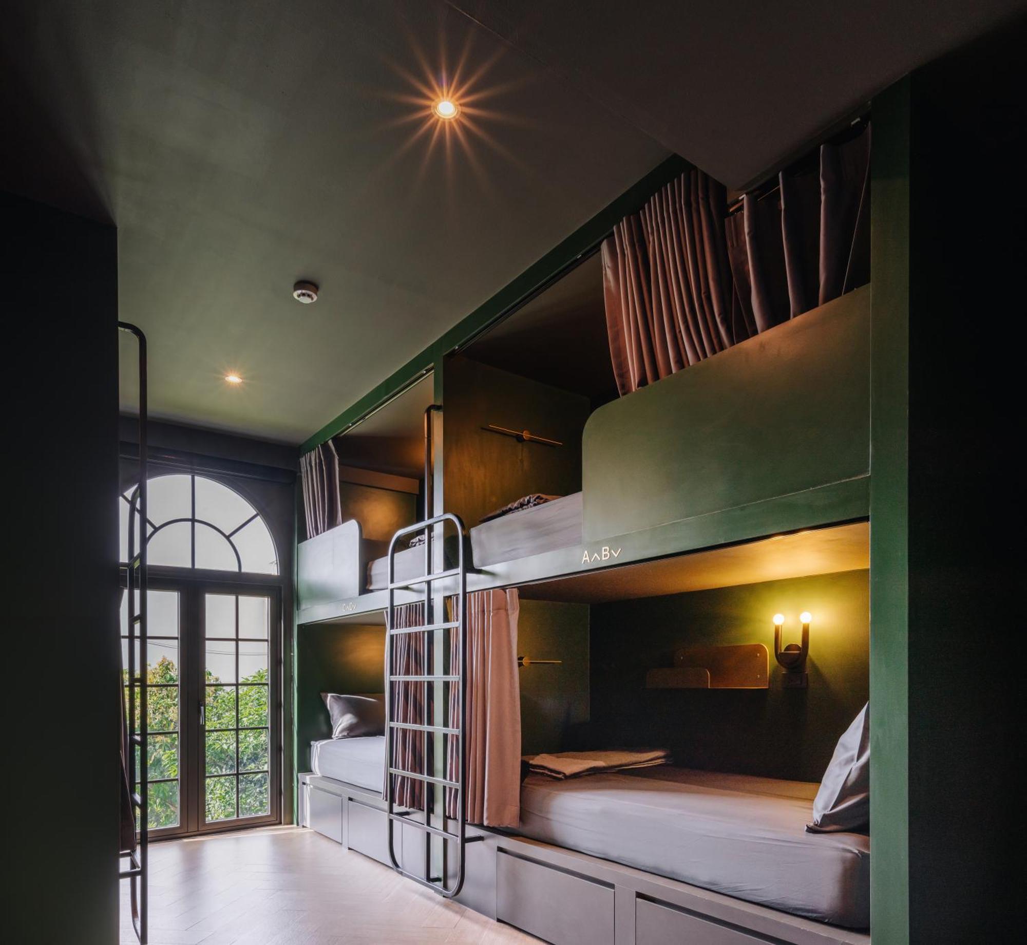Cher Hostel Бангкок Екстер'єр фото